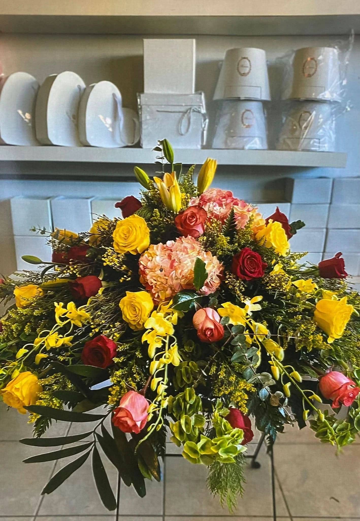 Casket Serenidad Divina - FLOVERS Flower Shop